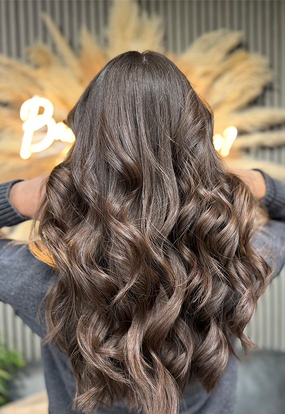 hmr_followus_5_572x831